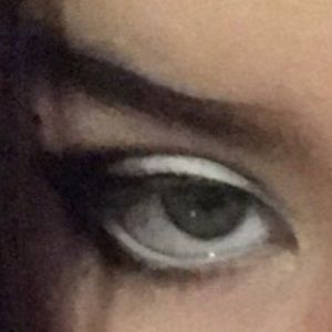 Meet your Posher, Amberay